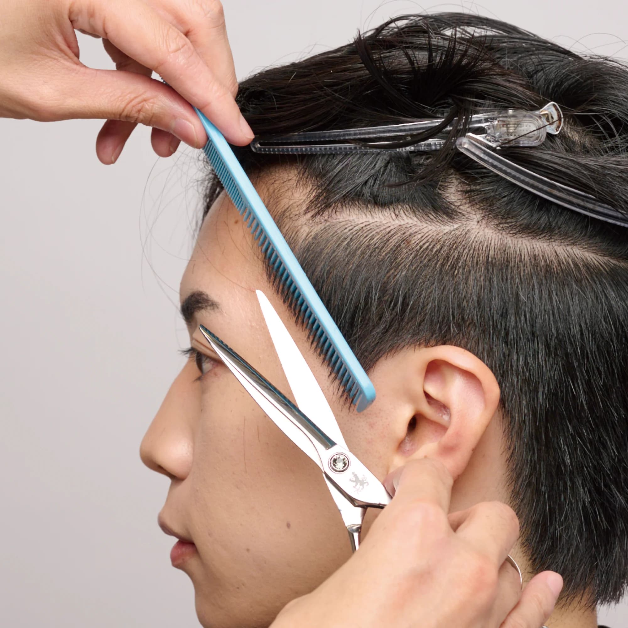 韓国風ヘアの必須テク 「ダウンパーマ」使いこなしガイド12