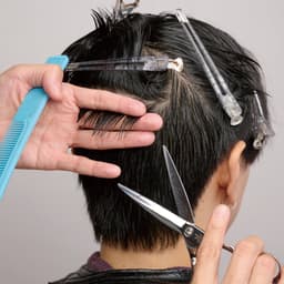 韓国風ヘアの必須テク 「ダウンパーマ」使いこなしガイド19