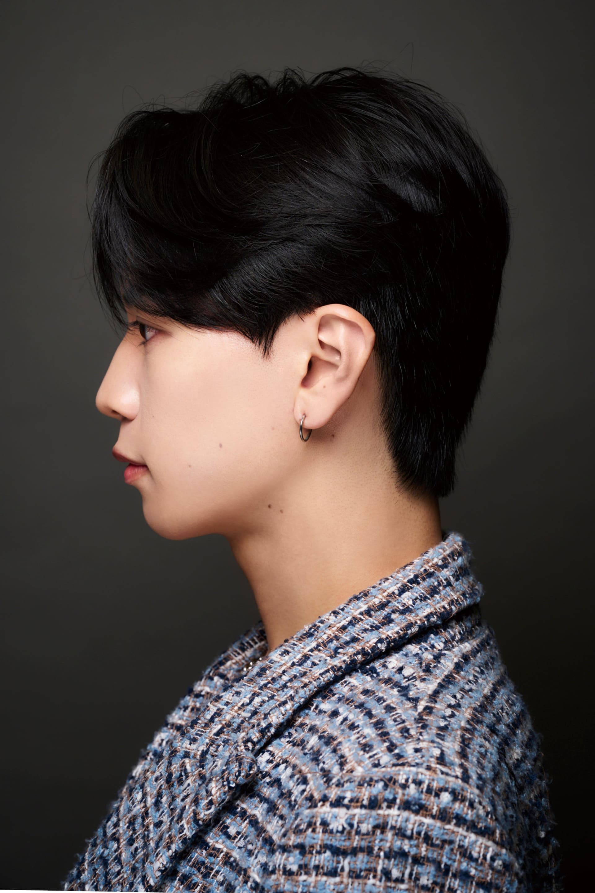 韓国風ヘアの必須テク 「ダウンパーマ」使いこなしガイド32